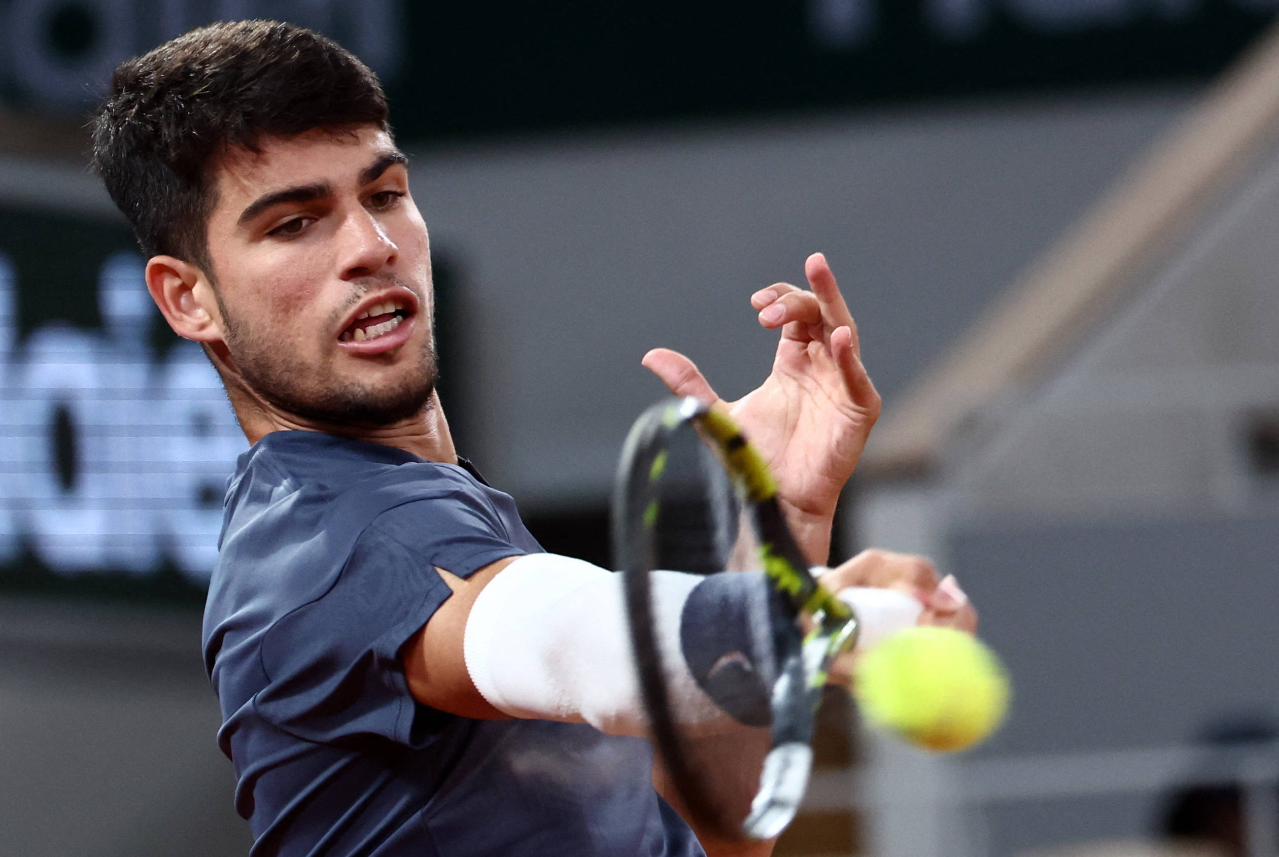 去数年拼搏 去数年拼搏